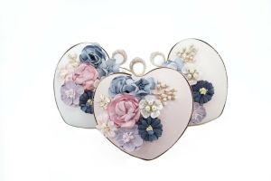 Waiwai Clutch Tas Pesta Wanita Bunga Timbul Elegan Love Seserahan Mewah kode F-0924
