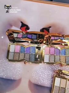 10 Color Diamond Eyeshadow Palette Glitter Sparkle Shimmer Pearl Eyeshadow with Mirror Long Staying Sweat Proof Highly Pigmented Non Falling Powder for Party Festival Daily Makeup