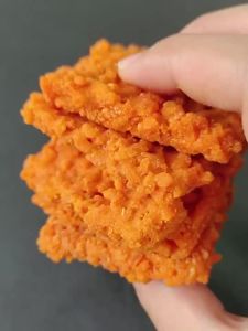 蟹黄锅巴蟹香咸蛋黄味 Crab Yolk Crab Fragrant Salted Egg Yolk Flavor Crispy Snack