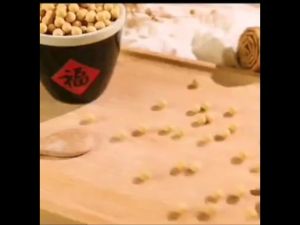 Chinese Herbs Herbal Medicine 黄豆 Dry Good Soybeans Strengthen Spleen And Stomach 中药材 干货 大豆 健脾益胃 YC51