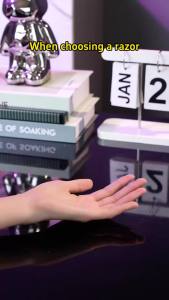 Magnetic Electric Shaver for Men IPX7 Waterproof 3D Floating 3-Blade Heads Rechargeable Portable Fashion Metal Body Beard Razor