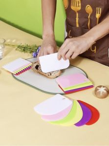 (ส่งจากไทย) ชุดปาดเค้ก แผ่นปาดครีม แผ่นตัดแป้ง Bakerchef Set 1 ชุด 3 ชิ้น 3แบบ