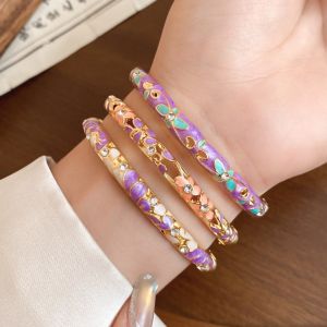 COUPLECOL Hollowed Floral Vintage Cloisonne Bangle Enamel Traditional Womens Hand Bracelet Handicraft Vintage Chinese Flower Bangle Gifts for Women Girl