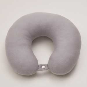 หมอนรองคอ Neck Pillow หมอนมีกระดุมล็อค ใช้ใยสังเคราะห์เกรดAโพลีเอสเตอร์คุณภาพพรีเมี่ยม มีโรงงานผลิตเองมืออาชีพเรื่องหมอน