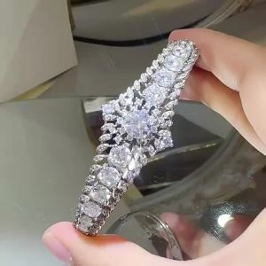 Mozambique Stone Bracelet Womens 6-carat Luxury Bracelet Exquisite Jewelry Handmade Super Flash D-Color VVS1 Jewelry Gift