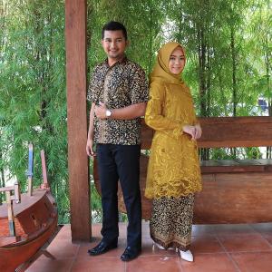 EMRAN BATIK- Batik couple amalia Kebaya wisuda brokat Modern Batik couple Sarimbit Brokat Kebaya modern