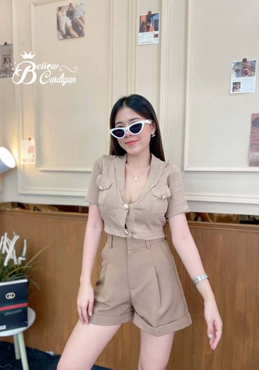 javascript objects🔥 open this🧵 https: ... Risara🧸เสื้อครอปเอวลอย งานผ้าไหมพรมทรงคอเว้าแต่งโปโลกระดุมผ่าหน้าและ ...