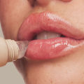 Sunnies Face Lip Glaze [Peptide Lip Treatment]. 