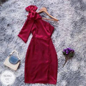 ML942เดรสไหล่เบี่ยงแต่งโบว์ งานซิปหลัง