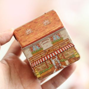 NOBLELYN Metal Storage Box Mini Vintage Candy Tin Box Versatile House-Shaped Storage Can Wedding