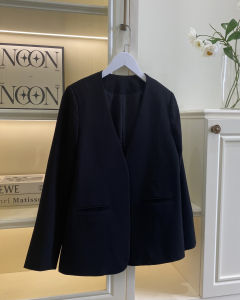 Áo Blazer nữ tay dài GYOMADE® dáng suông thanh lịch | GA042