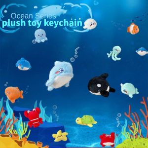 FUTUI ปลาหมึกยักษ์ ตุ๊กตาพวงกุญแจสัตว์ทะเล เต่า ปลาดาว ตุ๊กตาพวงกุญแจวาฬ น่ารัก ฟูฟ่อง จี้รูปวาฬขนาดเล็ก ของตกแต่งบ้าน