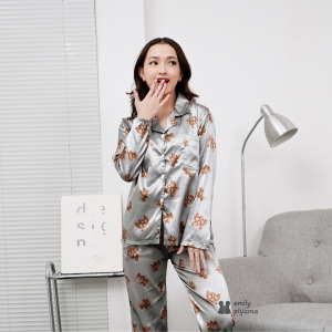 EMILY PIYAMA Baju Tidur Set Piyama Model Green Bear Kemeja Bahan Satin Premium Pakaian Tidur Wanita Dewasa