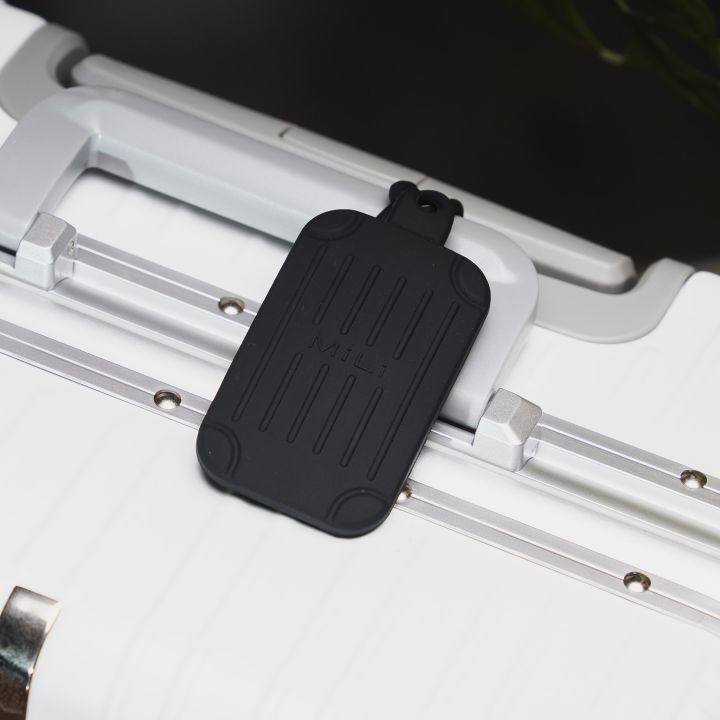 Built-in%20Tracker%20%7C%20Smart%20MiLock%20%7C%20Luggage%20Tag%20%7C%20World's%20Smart%20Luggage%20Lock%20%7C%20First%20%20%7C%20Locate%20with%20Ease%20%7C%20Waterproof%20Design%20%7C%20%20Apple%20Find%20My%20%7C%20%20Just%20Like%20Apple%20AirTag%20%7C%20Tracker%20Luggage%20%7C%20-%20Image%204