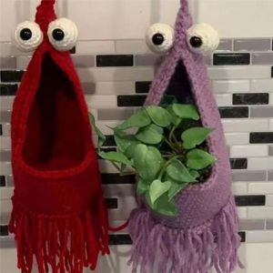 CMIEN7 Lobster-Shaped Crochet Plant Hanger Cotton Woven Handmade Hanging Planter Basket Charming Design with Tassel Crochet Car Hanger for Home