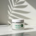 Trisia Anti Wrinkle Defiance Daily Moisturizer dengan Extract Apple untuk Wajah Lebih Lembut dan Awet Muda. 