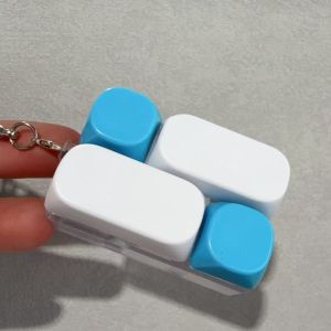 Candy Color Keycap Keychain Cute Cartoon 26-key Aecompression Keyboard Toy Keyrings Fidgets Keycap Clicker Bag Pendant