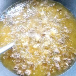 น้ำมันไก่ 250ml เจียวจากมันไก่สด100% ใช้สำหรับทำอาหารข้าวมันไก่ ไม่ปรุงแต่งรสชาติ ไม่ใส่วัตถุกันเสีย