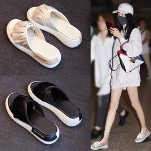 Comfy Thick Sole Womens Flat Slippers Summer New Ins Fashion Style Ladies Sandals Home Outdoor Wear Students Shoes Lazy Slides