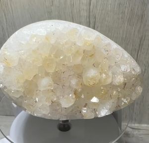 巴西黃水晶摆件 柠檬黃水晶龙蛋 装饰品 天然水晶 Brazilian exquisite ornaments  ornaments natural crystal ornaments citrine crystal dragon egg