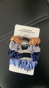 [ Real Shot ]alo New solid-color high-elasticity scrunchie with a sophisticated and elegant design perfect for creating a simple and versatile ponytail