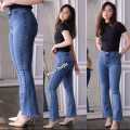 Celana Jeans Cutbray Rawis Wanita Import/Celana 2022 Viral Cewek/Celana Jeans Wanita Terbaru Ori/Jeans Kekinian Wanita/Celana Jeans Premium Wanita/Celana Cutbray Wanita. 