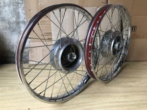 BỘ VÀNH NAN SẮT-CĂM ĐÙM NIỀNG ĐÙM(PHANH CƠ) BẢN 1.2 VÀ 1.4*17 INCH CHO WAVE @ 2000-2014WAVE S RS 100FUTURE NEOSUPER DREAM RÁP LÊN ZIN THEO XE