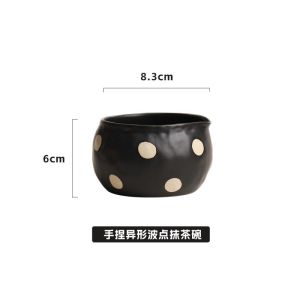 Ceramic Matcha Bowl With Pour Spout Japanese Polka Dot Tea Mixing Cup For Whisk 450ml