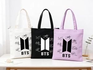 Túi vải in logo BTS theo yêu cầu túi vải K-Pop túi đeo vai có thể tái sử dụng món quà dành cho người hâm mộ BTS các sản phẩm liên quan đến Bangtan quà tặng cho người hâm mộ BTS.