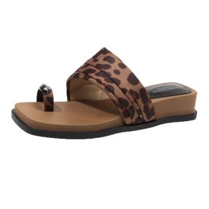 Free Shipping WomenS Summer Thick-Soled Platform Flip-Flops Retro Style Non-Slip With A Toe Design Suitable For Outdoor Wear 2026 Collection