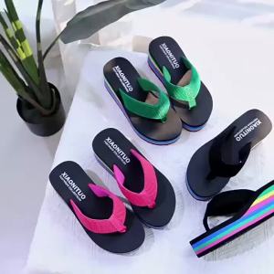 [Free Shipping] New WomenS Summer Flip-Flops With Thick Soles Wedge Heels Foam Material Rainbow-Colored Unique Soles Suitable For Seaside Vacations And Beach Wear