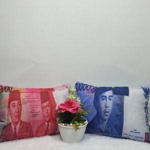 BANTAL UANG PRINT LUCU UK 30*40