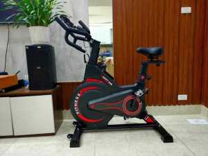 Xe đạp tập thể dục Happy Gam - Bánh đà kháng từ kèm đồng hồ đo nhịp tim