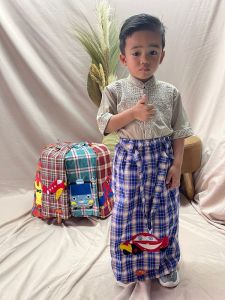 Celana sarung anak-anak karakter Cars