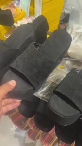 ZA2026 New Thick-Soled Flip-Flops For Outdoor Wear Fashionable Flat-Soled Sandals For Women Vacation-Style Beach Sandals
