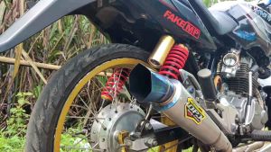 knalpot DPJ SEGIENAM ujung biru suara bas NGKER-NGKER 50 mm PNP Supra fit karisma Jupiter Vega grand