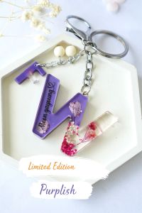 Limit Edisi Ganci Inisial by Berlin Aksesoris - Custom Nama Ganci Inisial Resin Unik Aesthetic