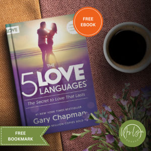 The 5 Love Languages The Secret to Love that Lasts (paperback book)