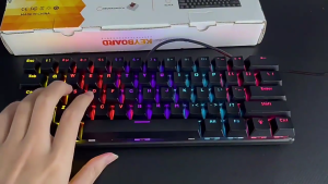 คีย์บอร์ดเล่นเกมกลไกแบบมีไฟด้านหลังแบบ LED แบบพกพา61คีย์สามารถเปลี่ยนได้คีย์บอร์ดแบบกลไกอัปเกรดสำหรับเล่นเกม