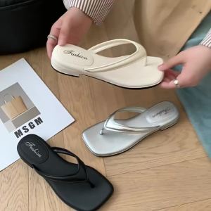 WomenS Summer New Fashion Versatile Flat-Toe Low-Heel Beach Sandals Ins Simple Trendy