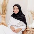 kerudung Segi empat BELLA SQUARE Pollycotton Premium jilbab segi empat kekinian kerudung segi empat terbaru. 