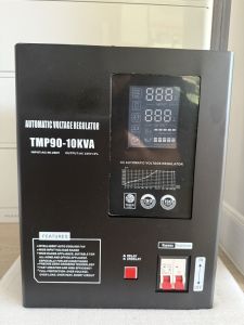 เครื่องปรับแรงดันไฟฟ้า 1 Phase TMP90 -20KVA/10KVA
