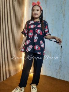 ONESET WANITA BONEKA LABUBU RAYON PREMIUM STELAN OVERSIZE BAJU TIDUR CELANA PANJANG