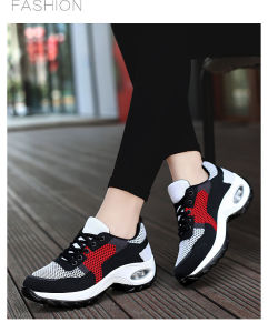 Mesh surface all-match explosive womens casual breathable lightweight soft-soled running sneakers
