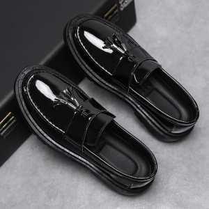 [จัดส่งในประเทศไทย] รองเท้าโลฟเฟอร์ น้ําหนักเบา ลำลองสำหรับผู้ชาย รองเท้าหนังผู้ชายเข้ากับทุกการแต่งกาย สไตล์ฝรั่งเศสเรโทร