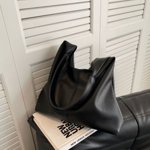 Leacat กระเป๋าสะพายไหล่ใต้วงแขนสำหรับผู้หญิง หนัง PU นุ่ม ความจุขนาดใหญ่ กระเป๋าถือทรงเฉียงคุณภาพสูง