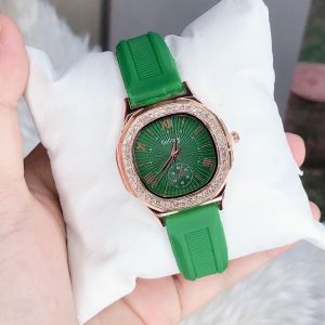 นาฬิกาข้อมือผู้หญิง Gogoey หน้าปัดประดับเพชร หน้าปัด 32 มม.