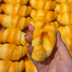 Cute Cats Paw Bread Squishy Toy Slow-Rising Stress Relief & Sensory Fidget Toy for Kids and Adults Anxiety ADHD Autism Relief
