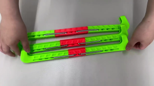 Chuyên nghiệp lưỡi trượt băng bìa với lò xo kéo Trọng lượng nhẹ Hockey tốc độ trượt băng phụ kiện