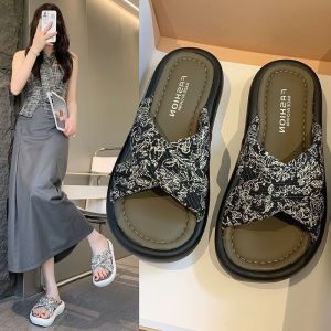 Free Shipping Thick-Soled Versatile Sandals For Women New Summer Styles Fashionable And With A Modern Chinese Aesthetic Perfect For Pairing With Dresses